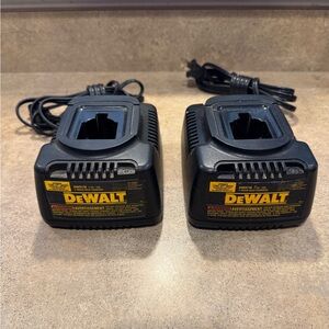 Lot of 2 DeWalt Battery Charger DW9116 7.2V-18V  1-Hour Quick Chargers - Tested
